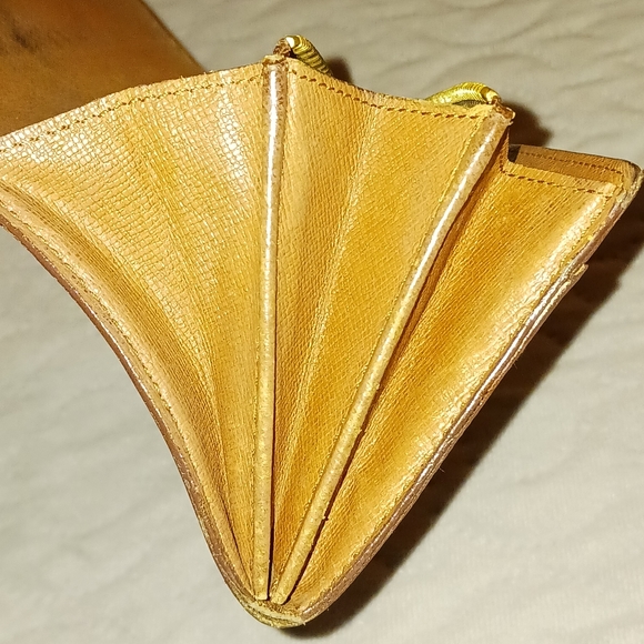 Vintage Louis Vuitton Wallet - Picture 13 of 15